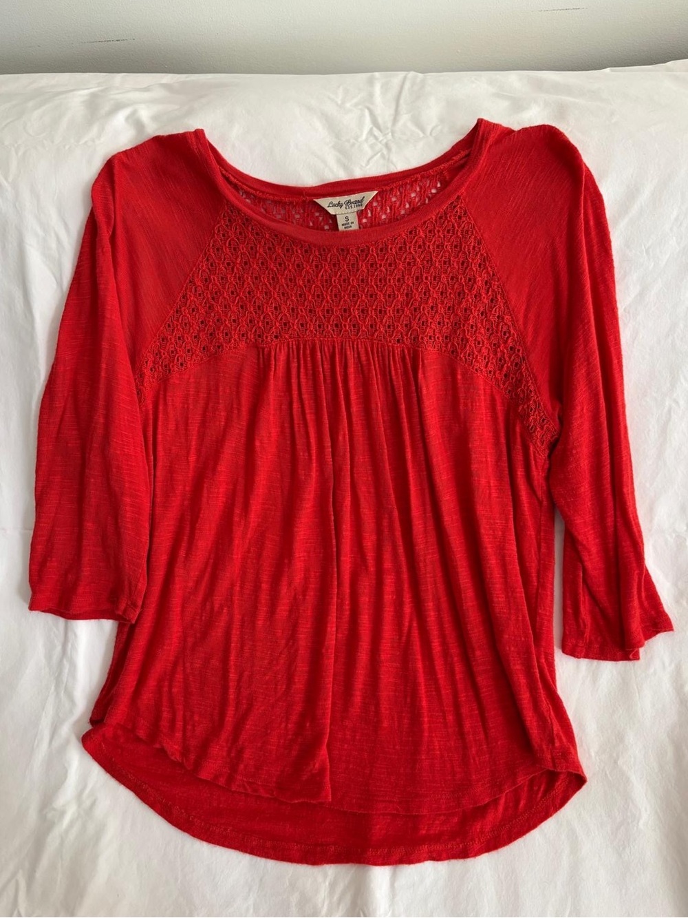 Lucky Brand Womens S Red Crochet Yoke Peasant Top 3/4 Sleeve Raglan Boho Knit